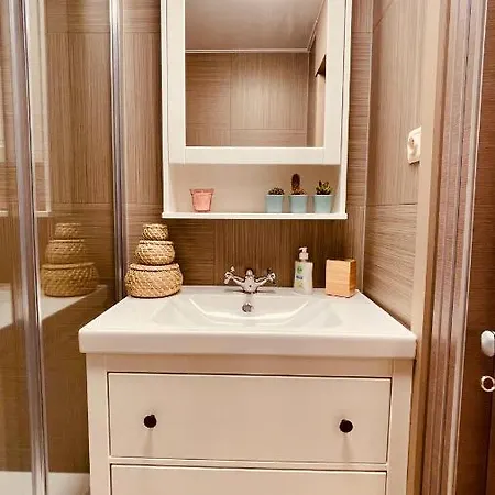 Becosy Studio 1 Chambre A Blaton 아파트 *